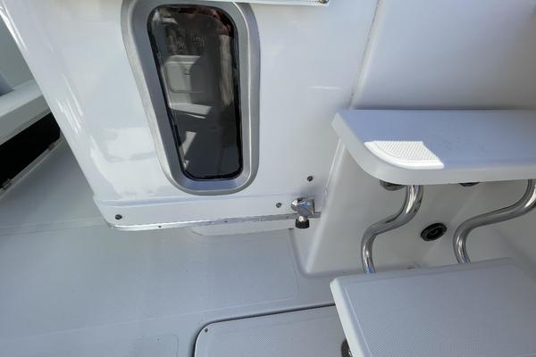 26ft Glacier Bay Yacht For Sale