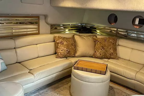 Photo of the 1991 Sea Ray 500 Sundancer "DEEP BLUE"