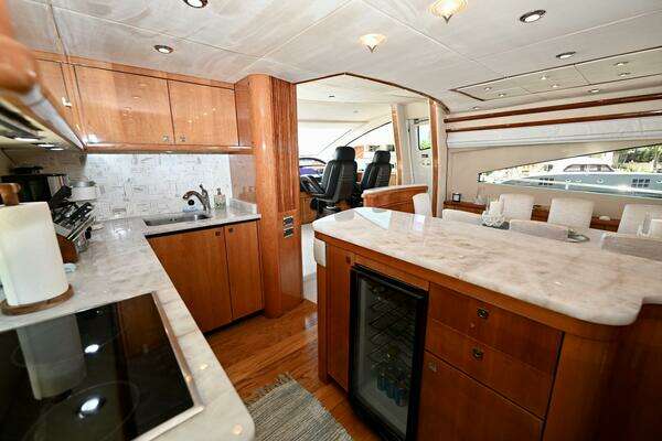 2005 Sunseeker 82