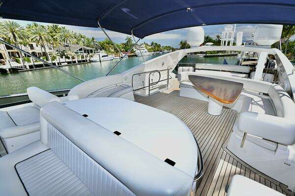 2005 Sunseeker 82