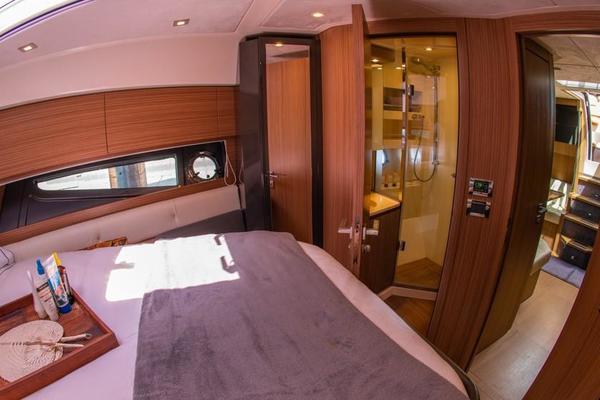 PO SEA TIVE VIBEZ 48ft Azimut Yacht For Sale