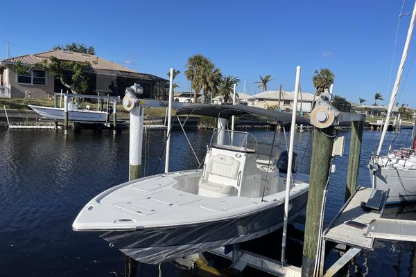 22ft Sea Hunt Yacht For Sale