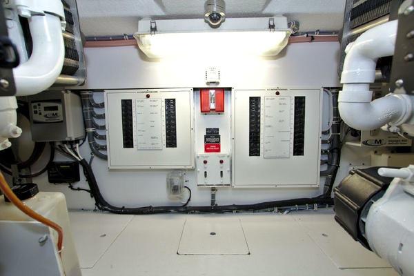 Mow Money 55ft Hatteras Yacht For Sale