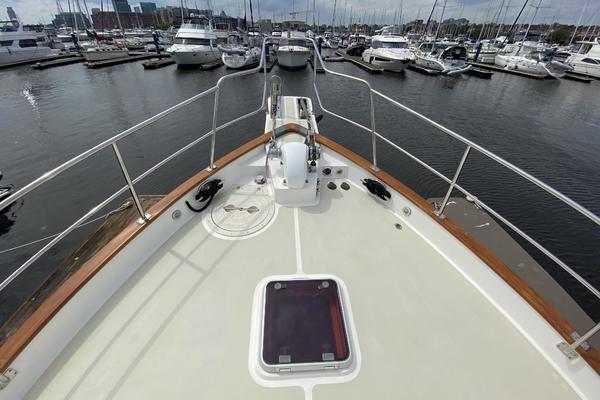 Kadey-Krogen Walk Around Yacht For Sale