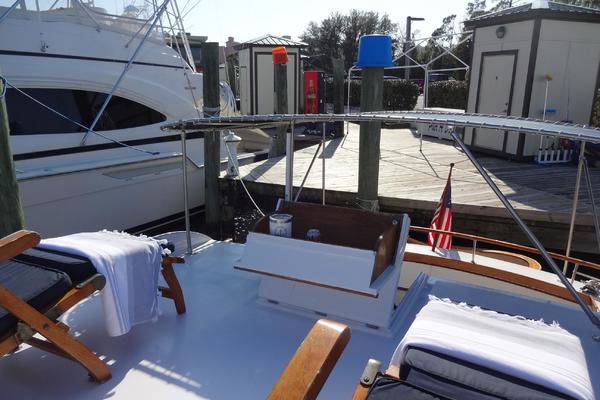 Chasing This  38ft Chris Craft Yacht For Sale