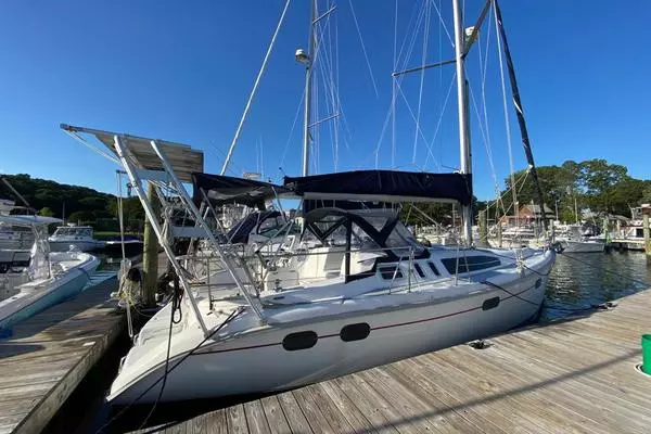 ODYSSEY 37ft Hunter Yacht For Sale
