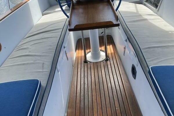 WINDBORNE 30ft Catalina Yacht For Sale