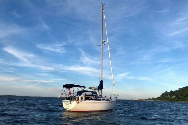 WINDBORNE 30ft Catalina Yacht For Sale