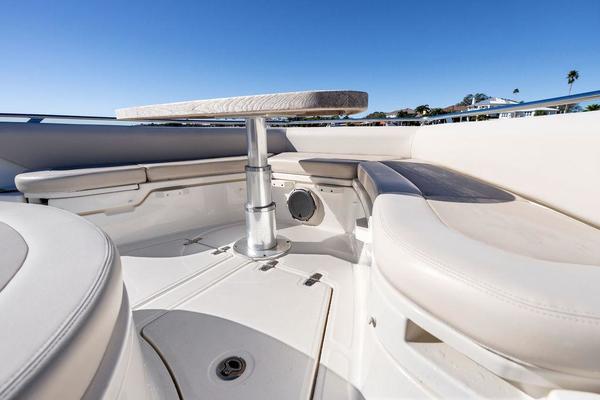 2019 Boston Whaler 420 Outrage - Susie Q - Bow