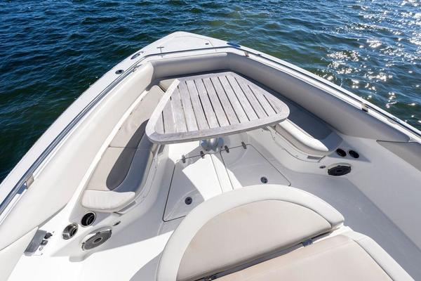 2019 Boston Whaler 420 Outrage - Susie Q - Bow