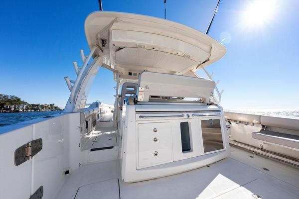 2019 Boston Whaler 420 Outrage - Susie Q - Cockpit