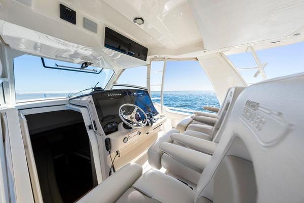 2019 Boston Whaler 420 Outrage - Susie Q - Helm