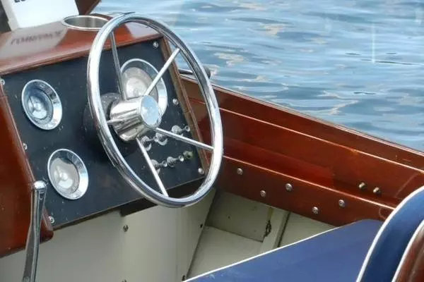 Photo of the 1963 Chris-Craft Sportsman "Frog Hair"