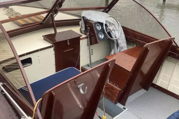 Photo of the 1963 Chris-Craft Sportsman "Frog Hair"