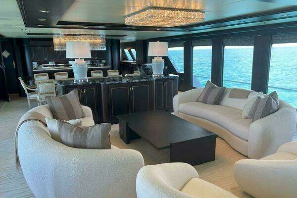 Photo of the 1995 Christensen Tri-deck Motoryacht "GRADE I"