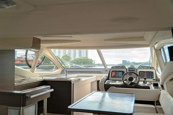 2013 Azimut 54