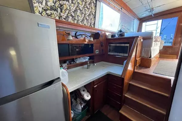 1984 Bertram 42