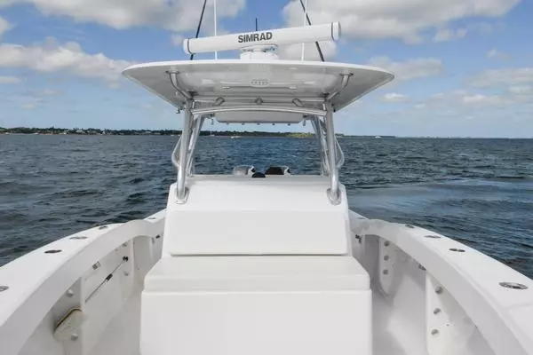2019 Ocean Master 33