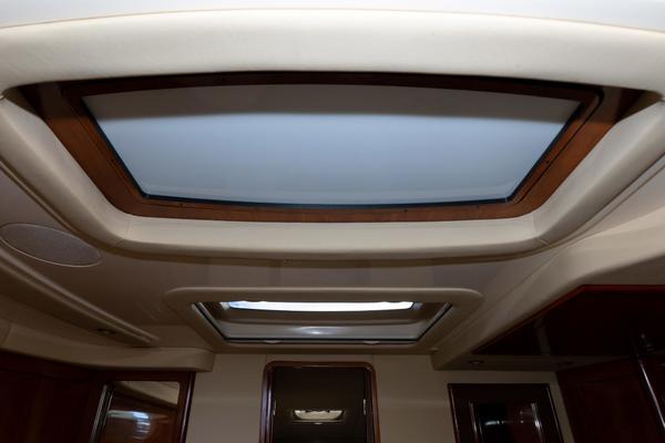 Sea Ray 420 Sundancer Yacht For Sale
