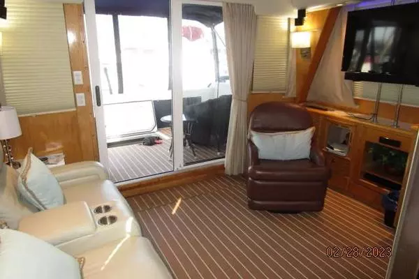 Navigator 4800 Classic Yacht For Sale