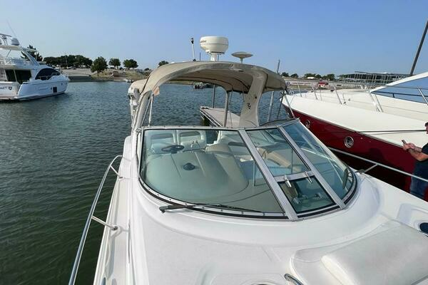 Photo of the 2005 Sea Ray Sundancer 320 "Making Memories"