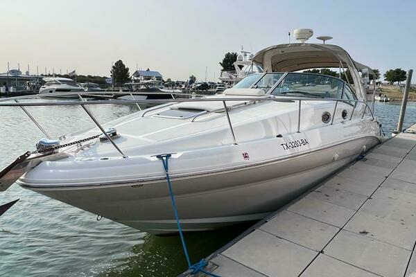 Photo of the 2005 Sea Ray Sundancer 320 "Making Memories"