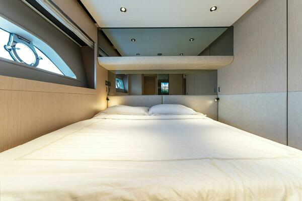 2023 Ferretti Yachts 78