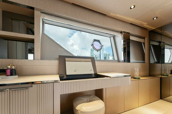 2023 Ferretti Yachts 78