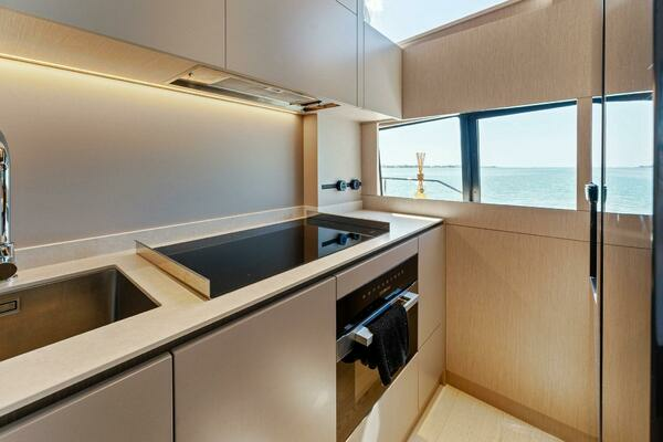 2023 Ferretti Yachts 78