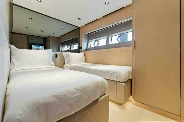 2023 Ferretti Yachts 78