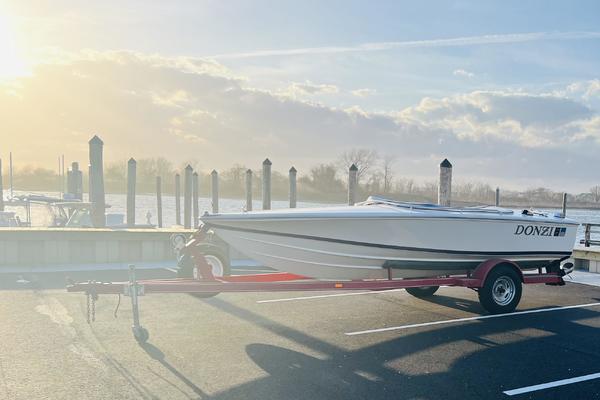 16ft Donzi Yacht For Sale