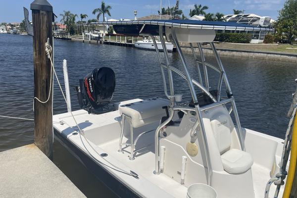 22ft Pathfinder Yacht For Sale