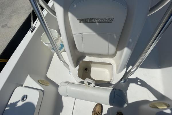 22ft Pathfinder Yacht For Sale