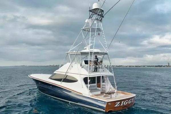 2020 Hatteras 59