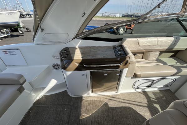 My Way 35ft Formula Yacht For Sale