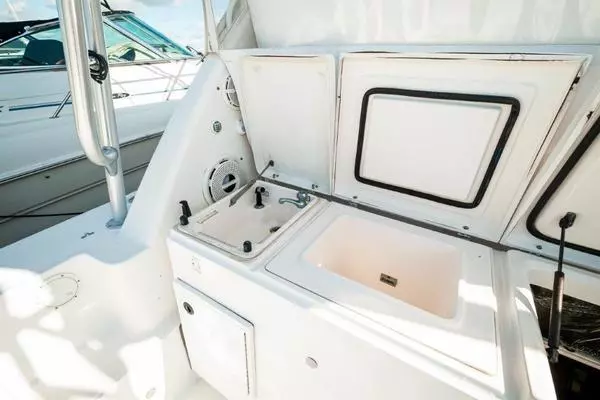 2003 Tiara Yachts 42