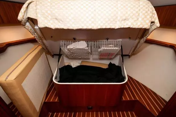 2003 Tiara Yachts 42