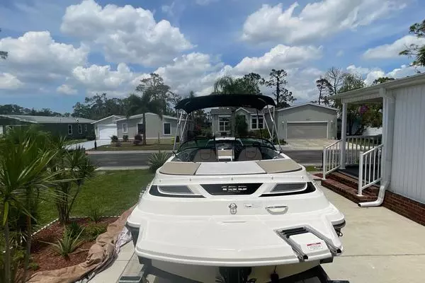 Photo of the 2015 Sea Ray 190 Sport