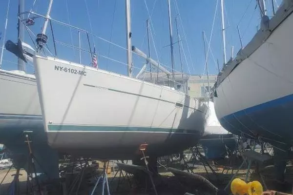 34ft Beneteau Yacht For Sale