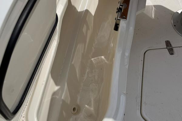 38ft Boston Whaler Yacht For Sale