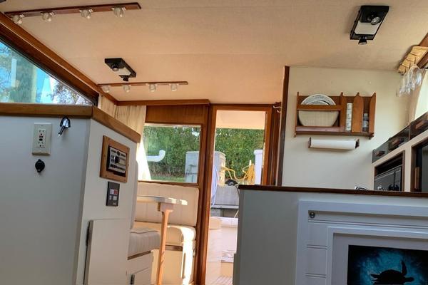 Heart and Soul 32ft Hatteras Yacht For Sale