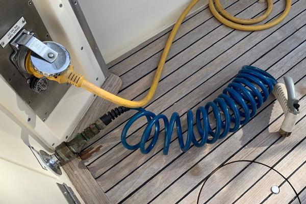 Heart and Soul 32ft Hatteras Yacht For Sale