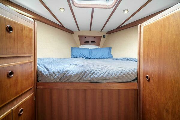 Pearson 530 Yacht For Sale