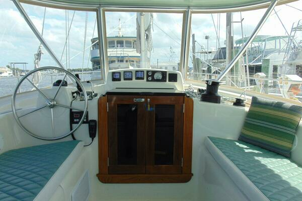 Pearson 530 Yacht For Sale