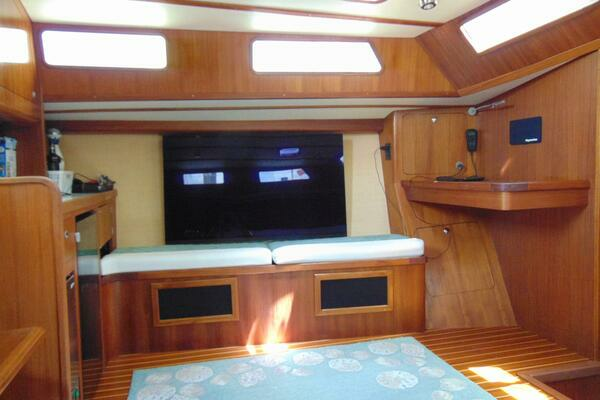 Pearson 530 Yacht For Sale