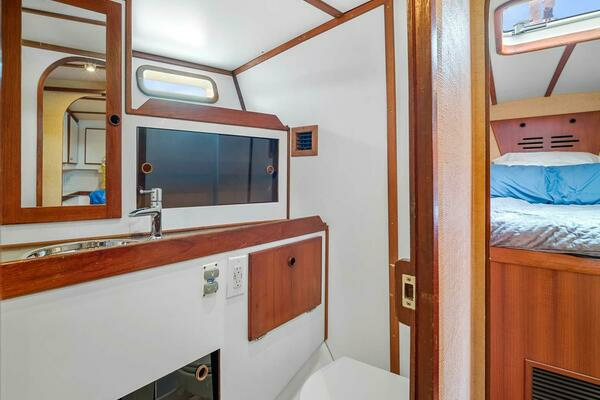 Pearson 530 Yacht For Sale