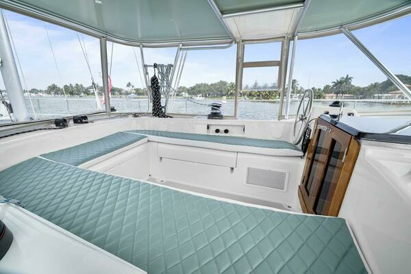 Pearson 530 Yacht For Sale