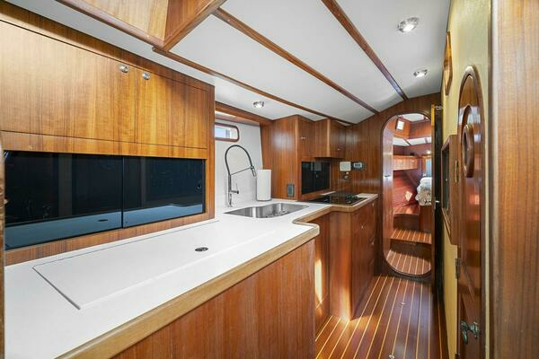 Pearson 530 Yacht For Sale