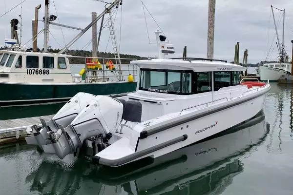 37-ft-Axopar-2020--Finnish Touch Portland Maine United States  yacht for sale
