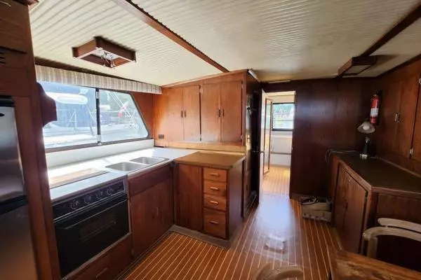 Photo of the 1985 Bluewater 51 Coastal Cruiser "Winston"